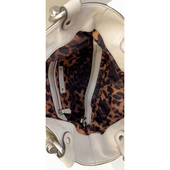 B. Makowsky sage green and white leather slouchy shoulder bag - Picture 8 of 12